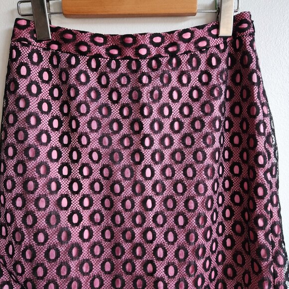 Milly of NY Pink Pencil Skirt with Black Openwork Lace - EUC - Sz 4 - Picture 4 of 16